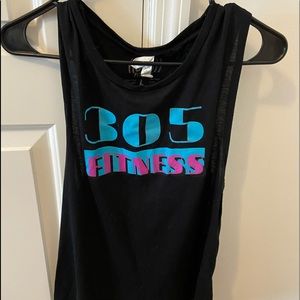 305 fitness tank